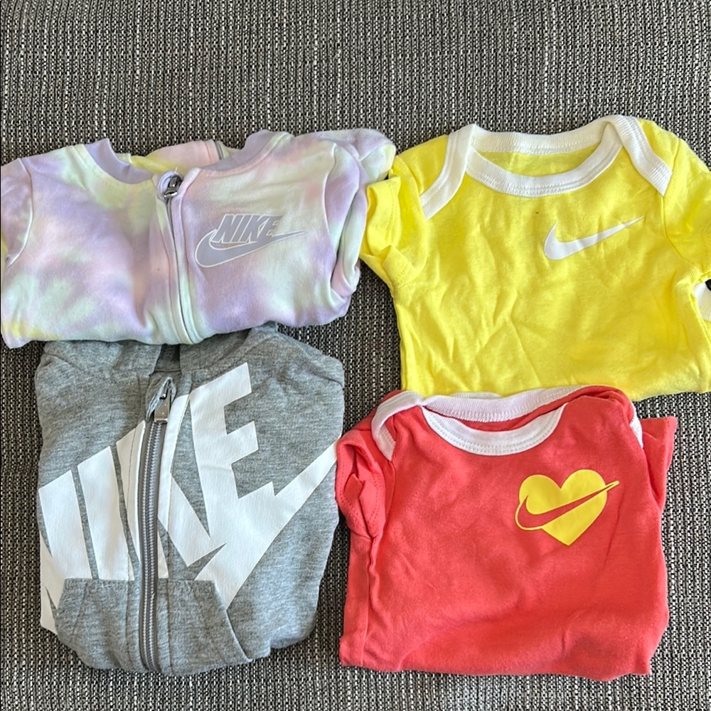 Nike Baby Clothing Set - Multicolor